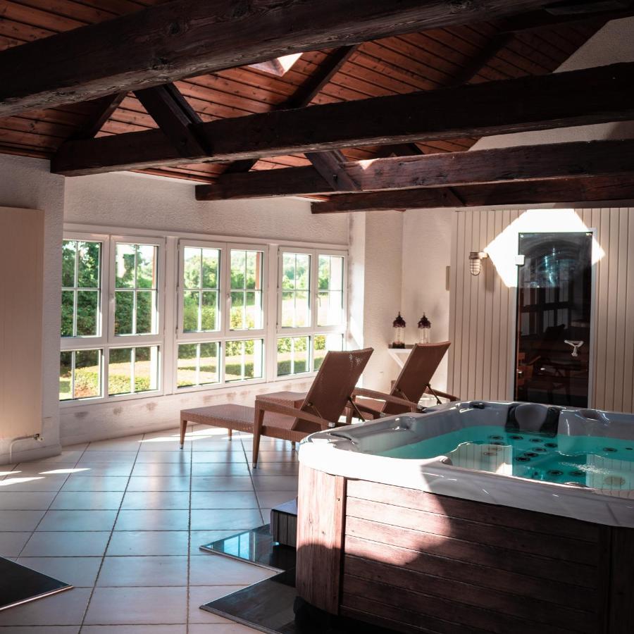 Grand Hotel "Chateau De Sully" - Piscine & Spa -Teritoria Sully  Εξωτερικό φωτογραφία