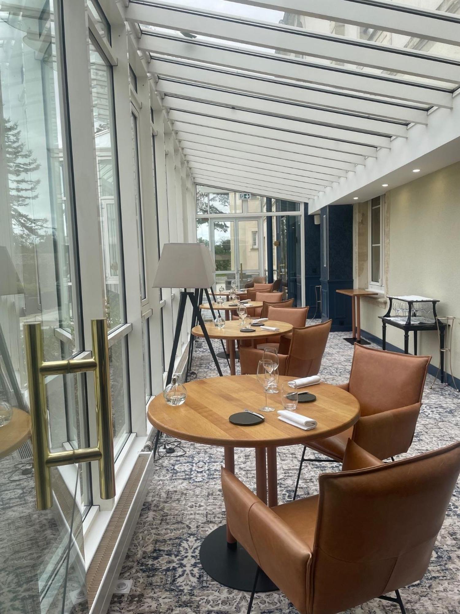 Grand Hotel "Chateau De Sully" - Piscine & Spa -Teritoria Sully  Εξωτερικό φωτογραφία