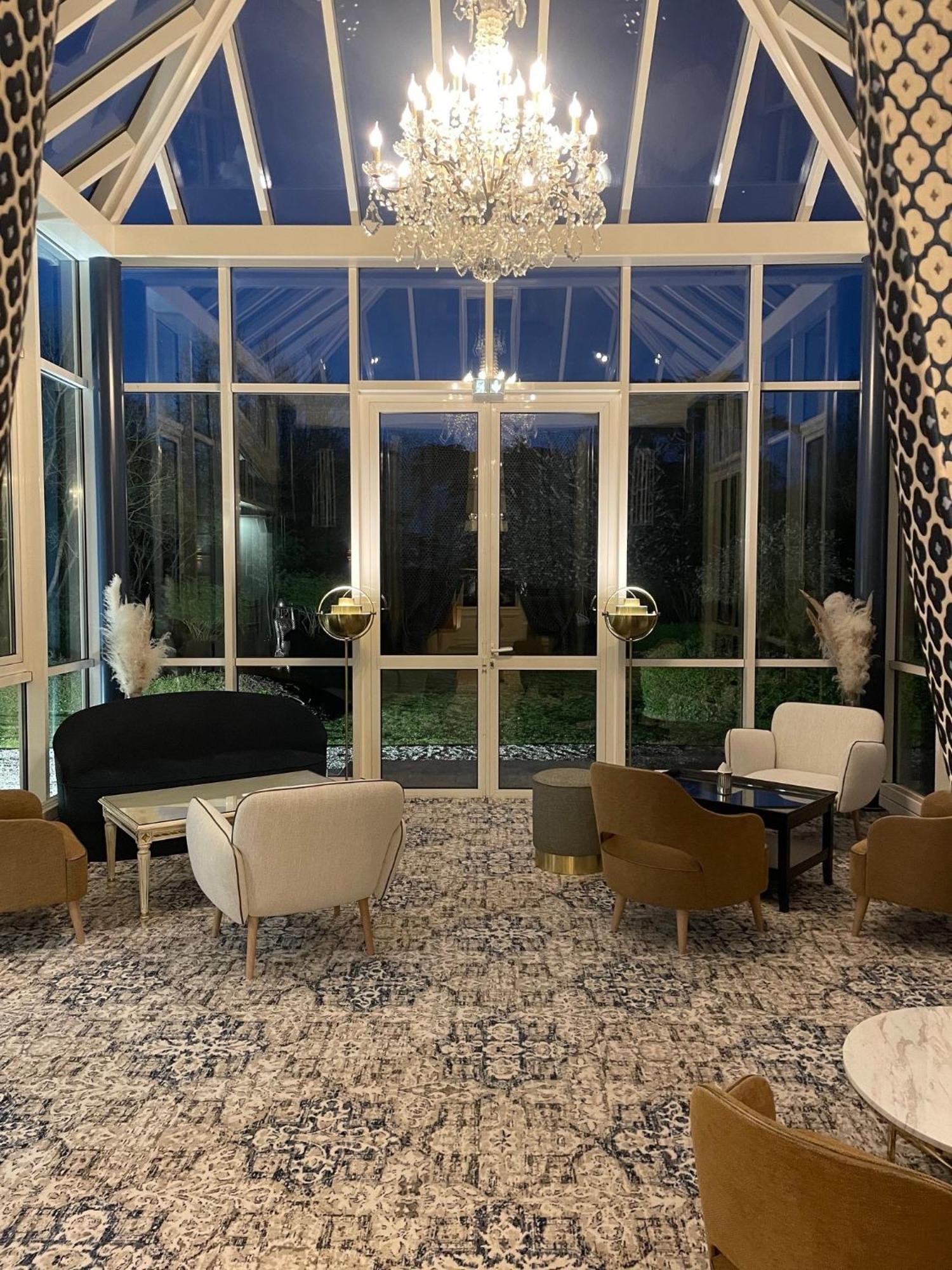Grand Hotel "Chateau De Sully" - Piscine & Spa -Teritoria Sully  Εξωτερικό φωτογραφία