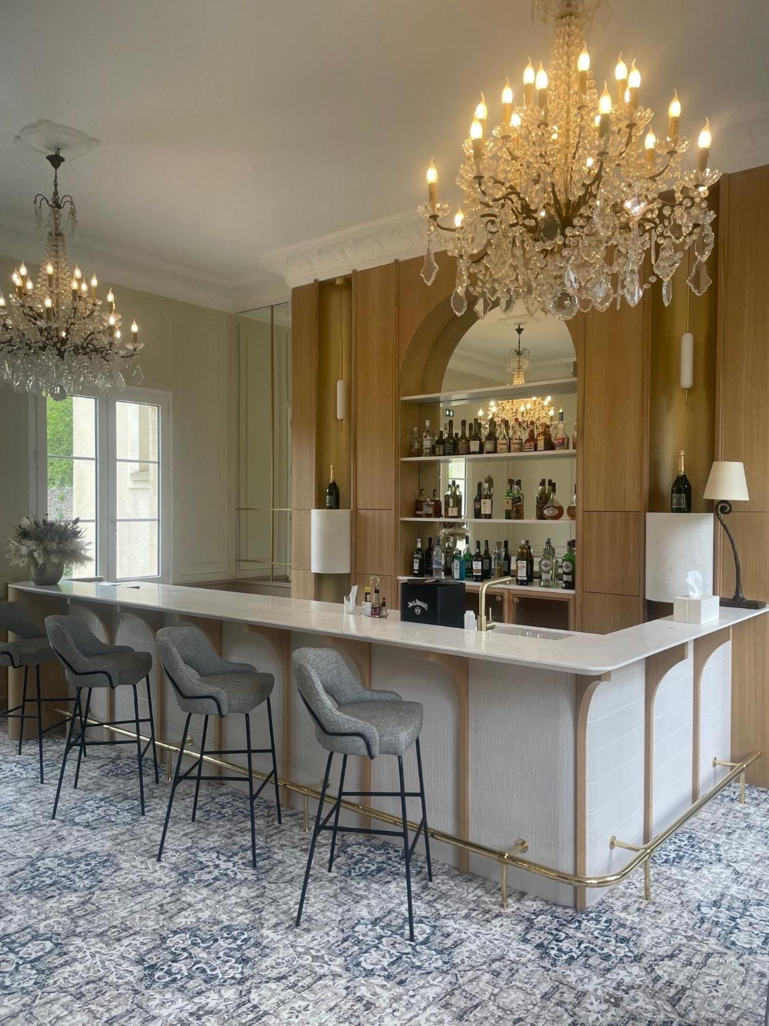 Grand Hotel "Chateau De Sully" - Piscine & Spa -Teritoria Sully  Εξωτερικό φωτογραφία