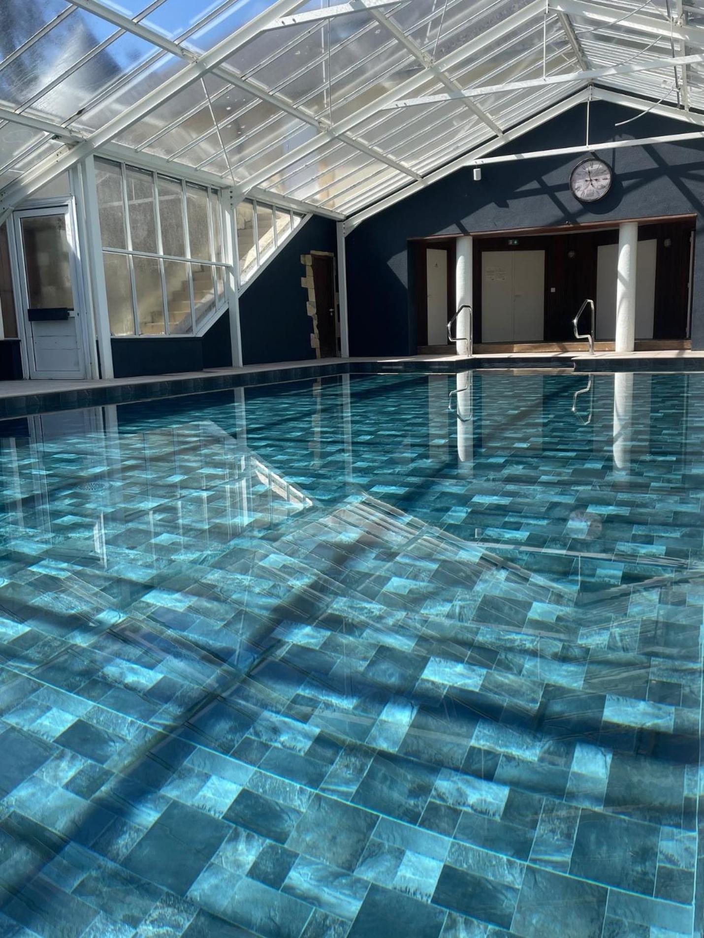 Grand Hotel "Chateau De Sully" - Piscine & Spa -Teritoria Sully  Εξωτερικό φωτογραφία