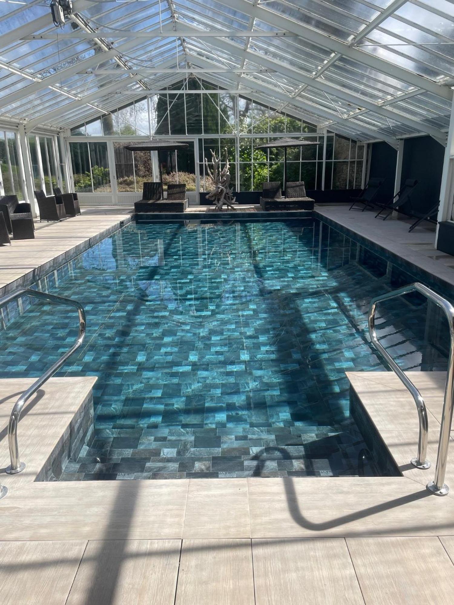Grand Hotel "Chateau De Sully" - Piscine & Spa -Teritoria Sully  Εξωτερικό φωτογραφία